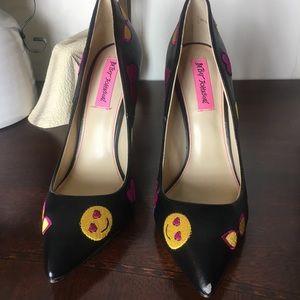 Betsy Johnson Emoji Heels